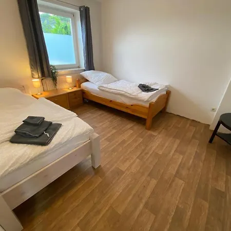 Grosses Monteurhaus In